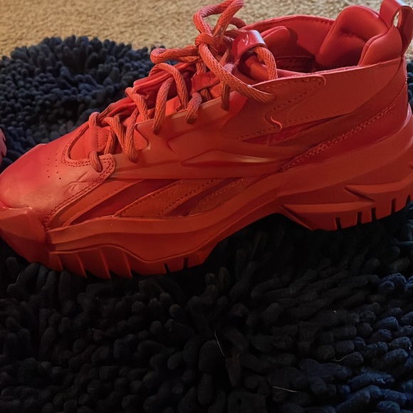 Cardi b Reebok - Picture 3 of 3